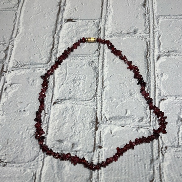 Stone Chip 16 in Necklace Garnet Gold tone Barrel Clasp Vintage - Picture 3 of 9
